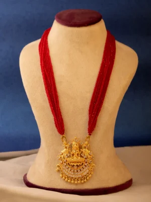 Pendant 3 with Crystal Chain